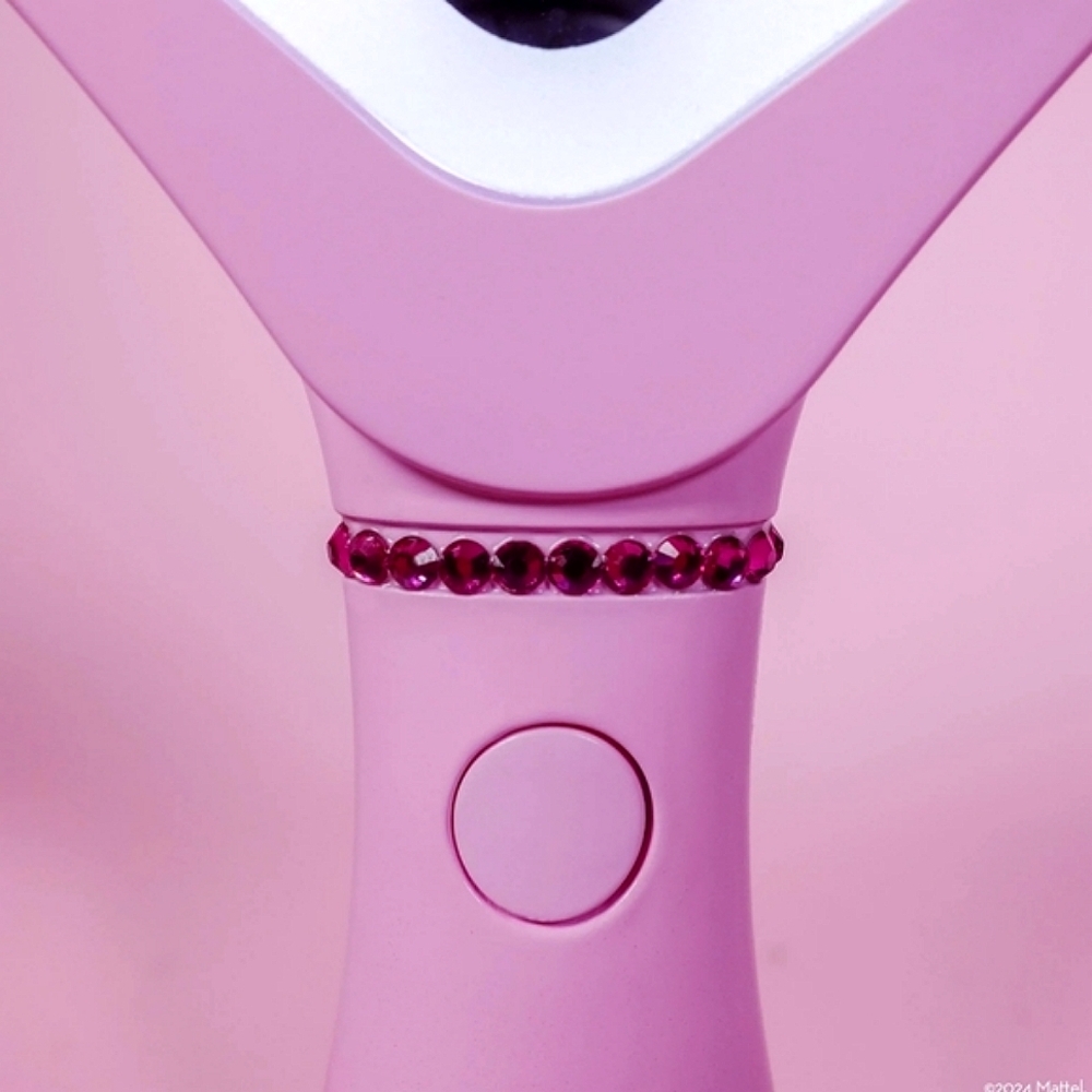 Barbie LED Handheld Mirror - Picture 8 of 16
